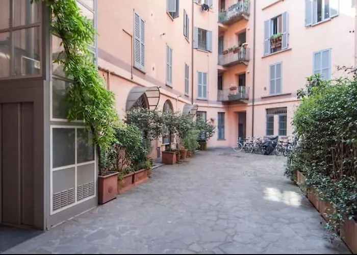 Una Volta In Brera